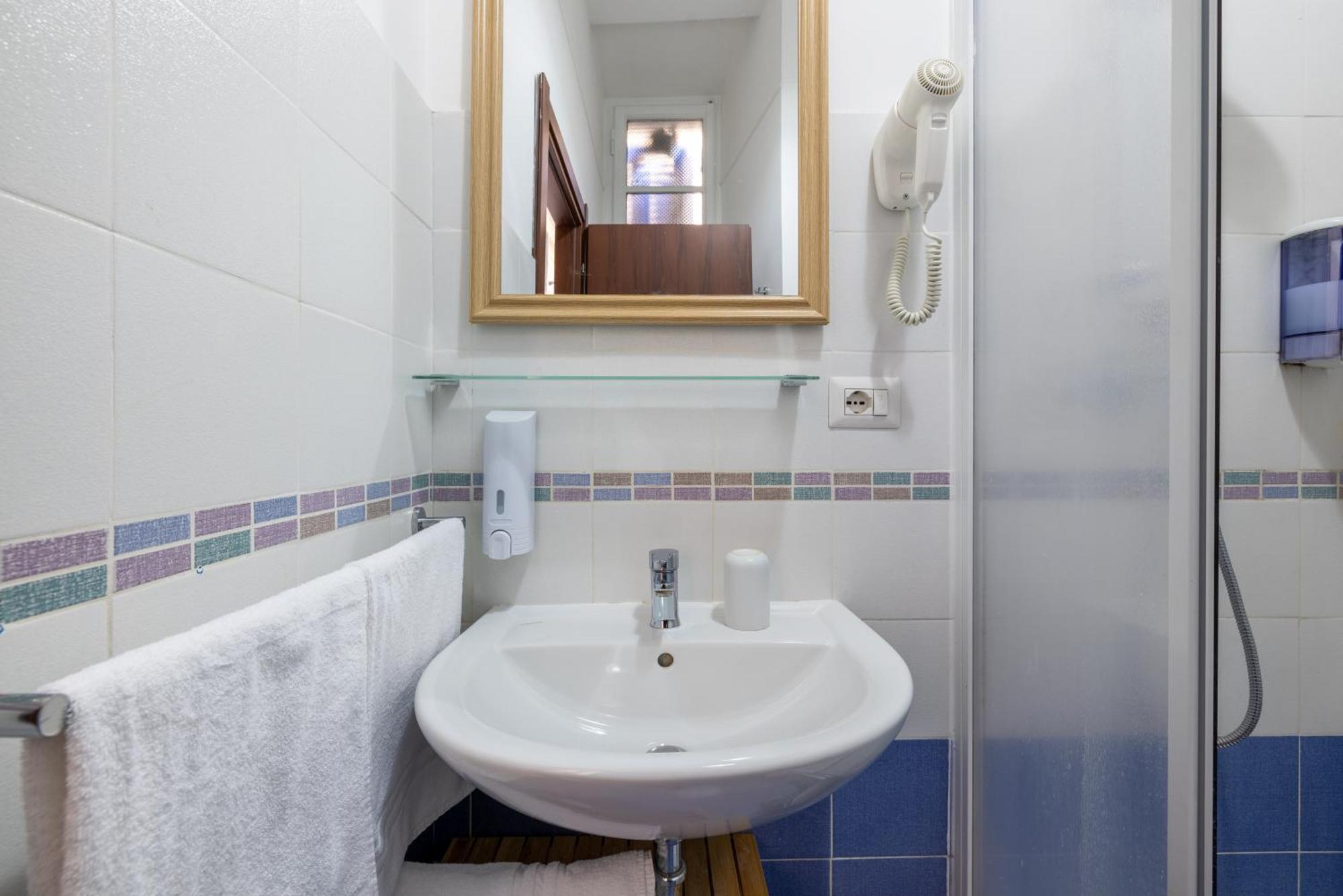 Domus Castroni Scipioni Bed & Breakfast Roma Eksteriør bilde