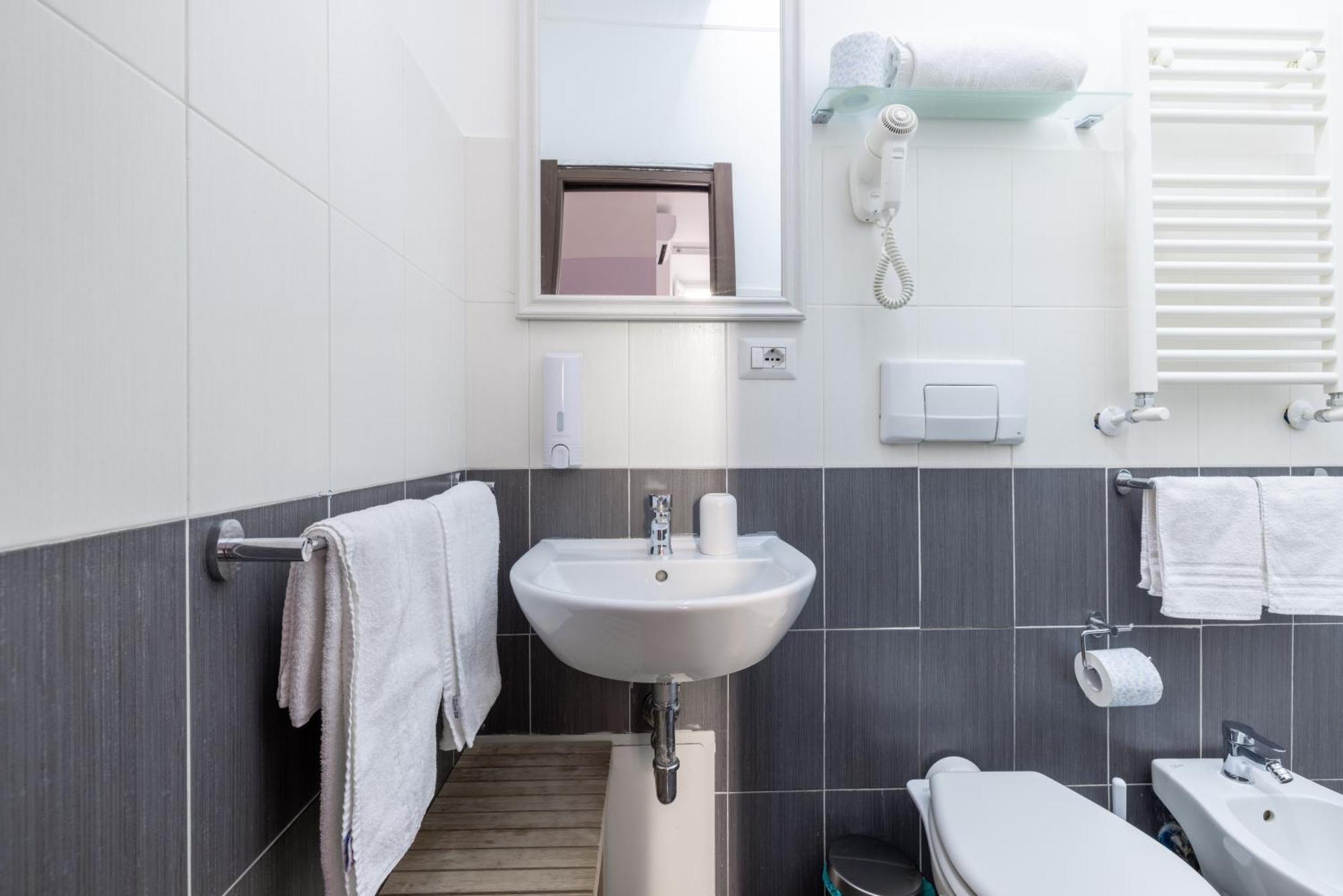 Domus Castroni Scipioni Bed & Breakfast Roma Eksteriør bilde
